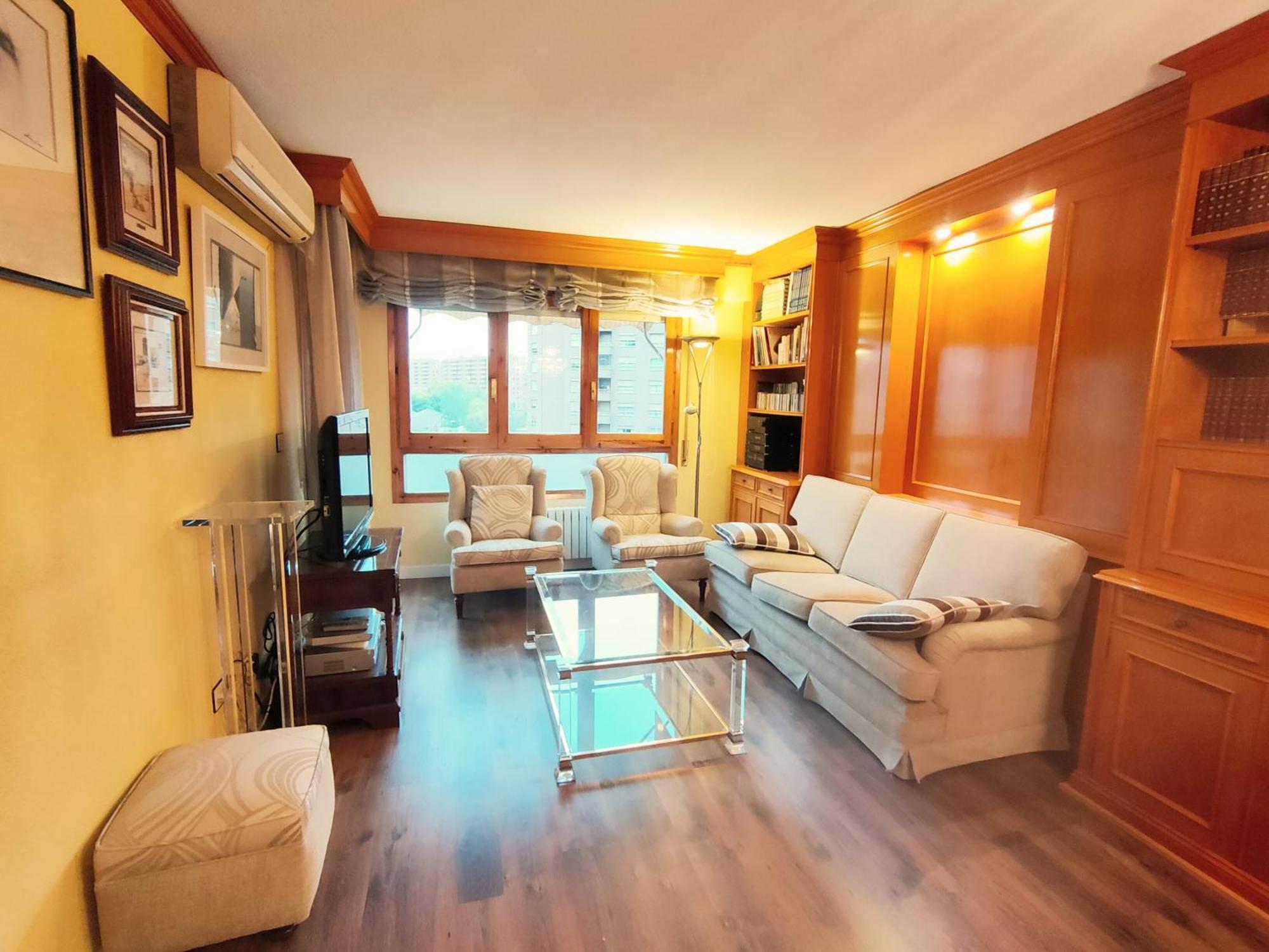 Apartamento La Elegancia Del Centro By Alogest Zaragoza Exterior foto