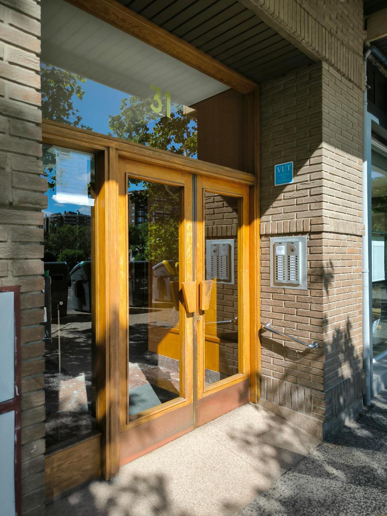 Apartamento La Elegancia Del Centro By Alogest Zaragoza Exterior foto
